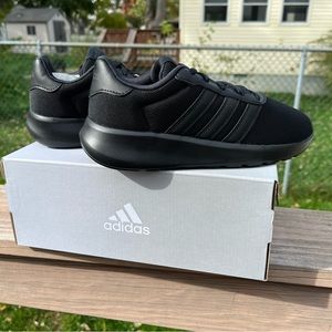 Adidas Lite Racer 3.0 kids size 3 NEW